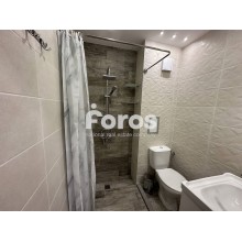 Чисто нов двустаен обзаведен апартамент в  к-с 
