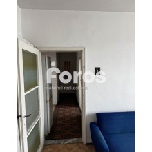 Гарсониера в блок- стара тухла в к-с Зорница до Макдоналдс